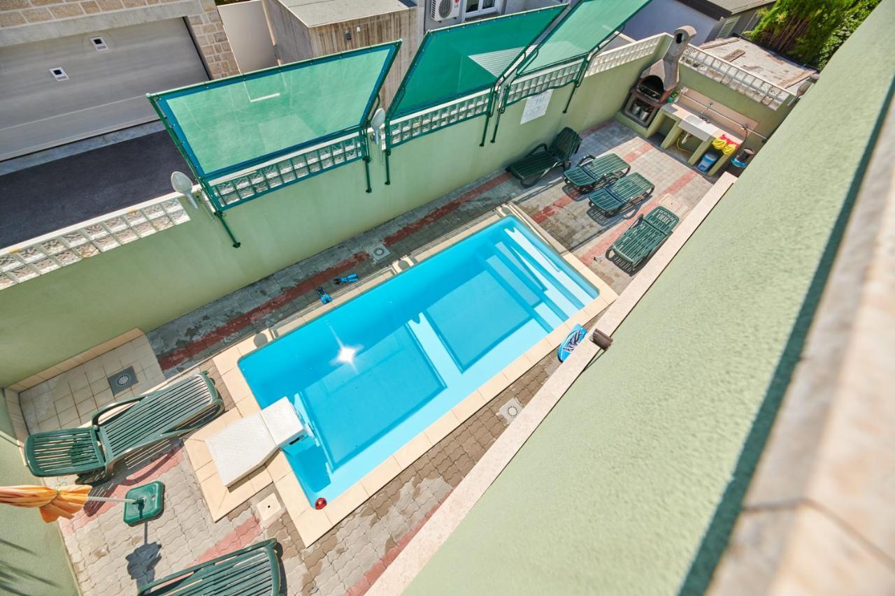 Villa Victory Umag Exterior photo